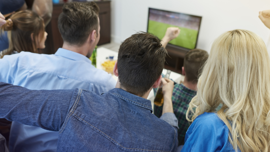 En spännande fotbollsmatch kan vara en rejäl pulshöjare men kan det också vara farligt för hjärtat?  Foto: Shutterstock
